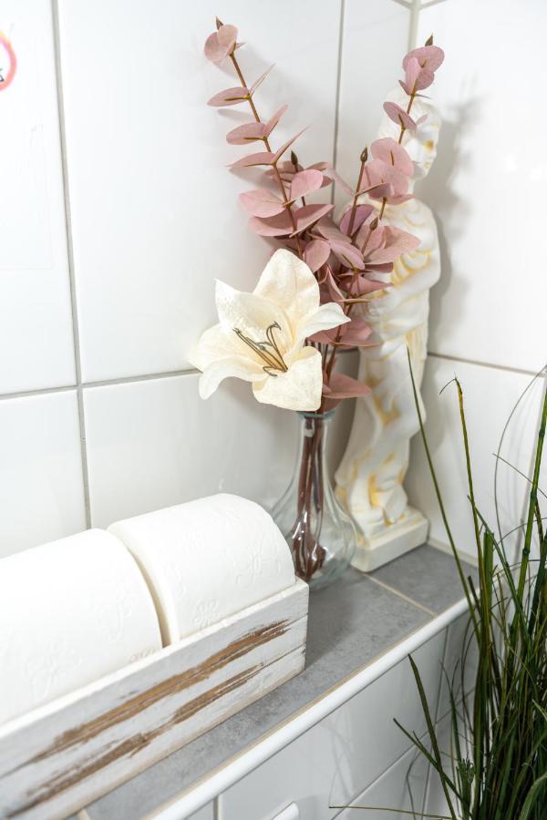 #1 Modernes Zimmer Mit Pool Und Garten Memmingen Eksteriør billede